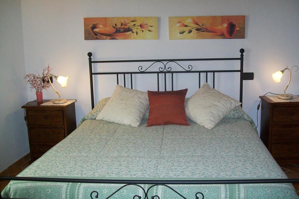 Apartamento La Casa Del Borgo Beverino Habitación foto