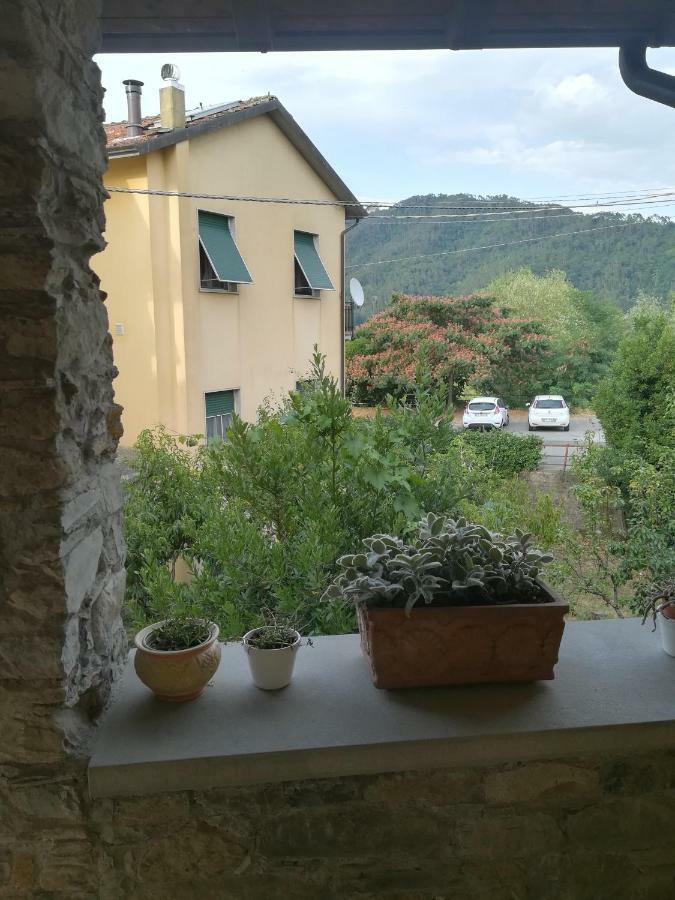Apartamento La Casa Del Borgo Beverino Exterior foto